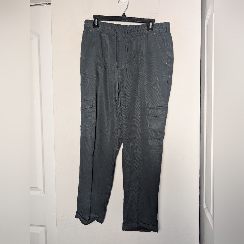 Banana Republic Lyocell Cargo Pants Gray Cuff Hem Pull On Drawstring Sz M